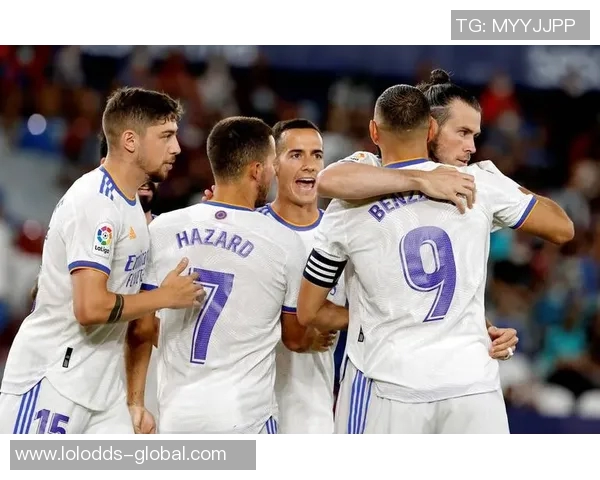 德甲焦点战平皇马与巴黎圣日耳曼激战成和引发全场热议 德甲焦点战平皇马与巴黎圣日耳曼激战成和引发全场热议