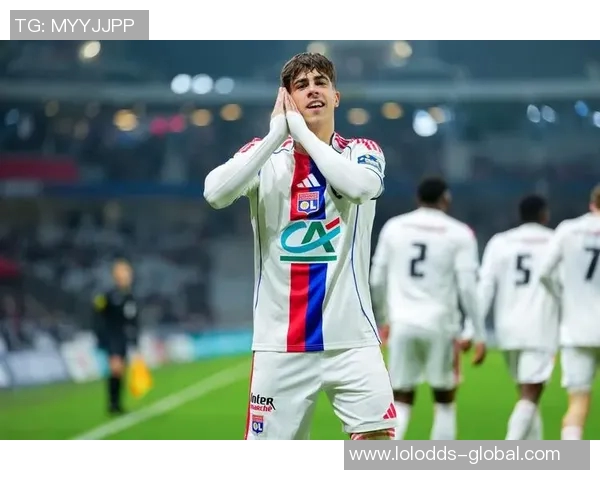 意甲激战莱比锡与里昂鏖战至平局补时进球点燃全场激情